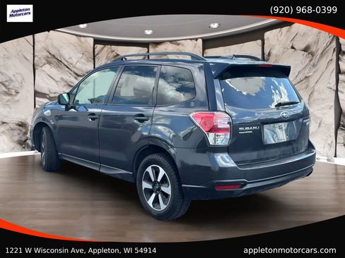 Used 2017 Subaru Forester 2.5i Premium AWD/4WD image 4
