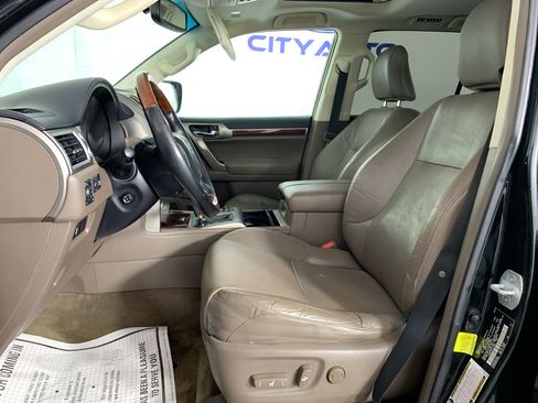 Used 2015 Lexus GX 460 w/ Premium Package AWD/4WD image 15