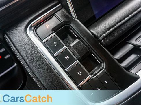 Used 2021 Chevrolet Suburban LT image 36