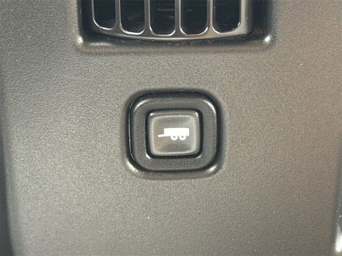 Used 2023 Chevrolet Express 3500 LS image 21