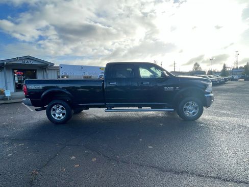 Used 2017 RAM 2500 Big Horn AWD/4WD image 2