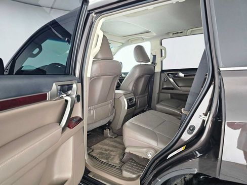 Used 2018 Lexus GX 460 Luxury AWD/4WD image 17