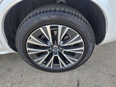 Used 2021 Volvo XC90 T6 Momentum image 22