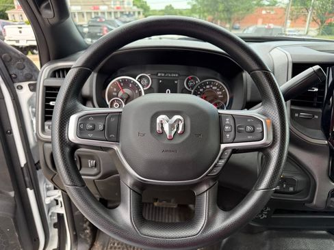 Used 2026 RAM 2500 Tradesman w/ Chrome Appearance Group AWD/4WD image 16