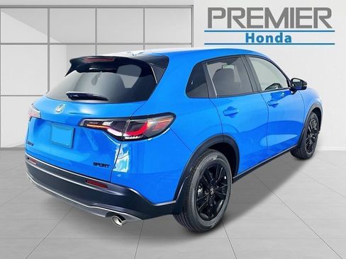 New 2027 Honda HR-V Sport image 4