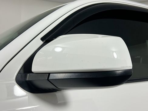 Used 2018 Toyota Tacoma SR5 image 12