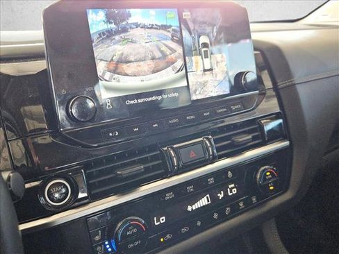 Used 2022 Nissan Pathfinder Platinum w/ Cargo Package image 11