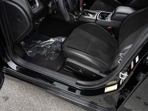 Used 2023 Dodge Charger Scat Pack w/ Plus Group RWD image 17