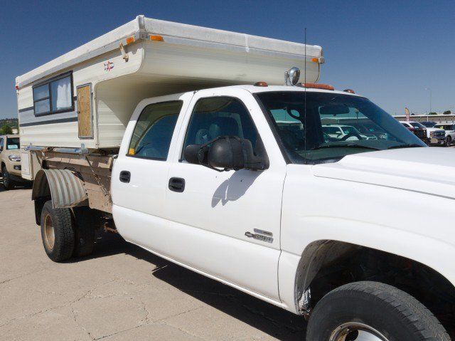 Used 2006 Chevrolet Silverado 3500 4x4 Crew Cab w/ Heavy-Duty Power Package image 10