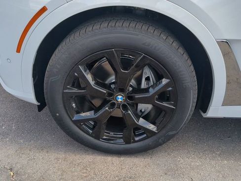 New 2025 BMW X7 xDrive40i w/ Premium Package image 10