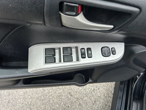 Used 2012 Toyota Camry SE FWD image 15