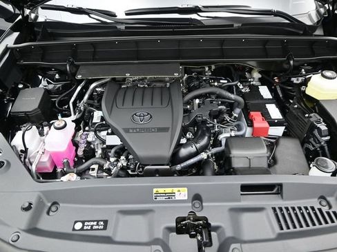 Used 2026 Toyota Highlander Limited image 19