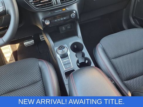 Certified 2024 Ford Escape ST-Line w/ Tech Pack #1 AWD/4WD image 10