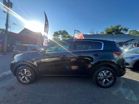 Used 2021 Kia Sportage LX w/ LX AWD Popular Package image 6