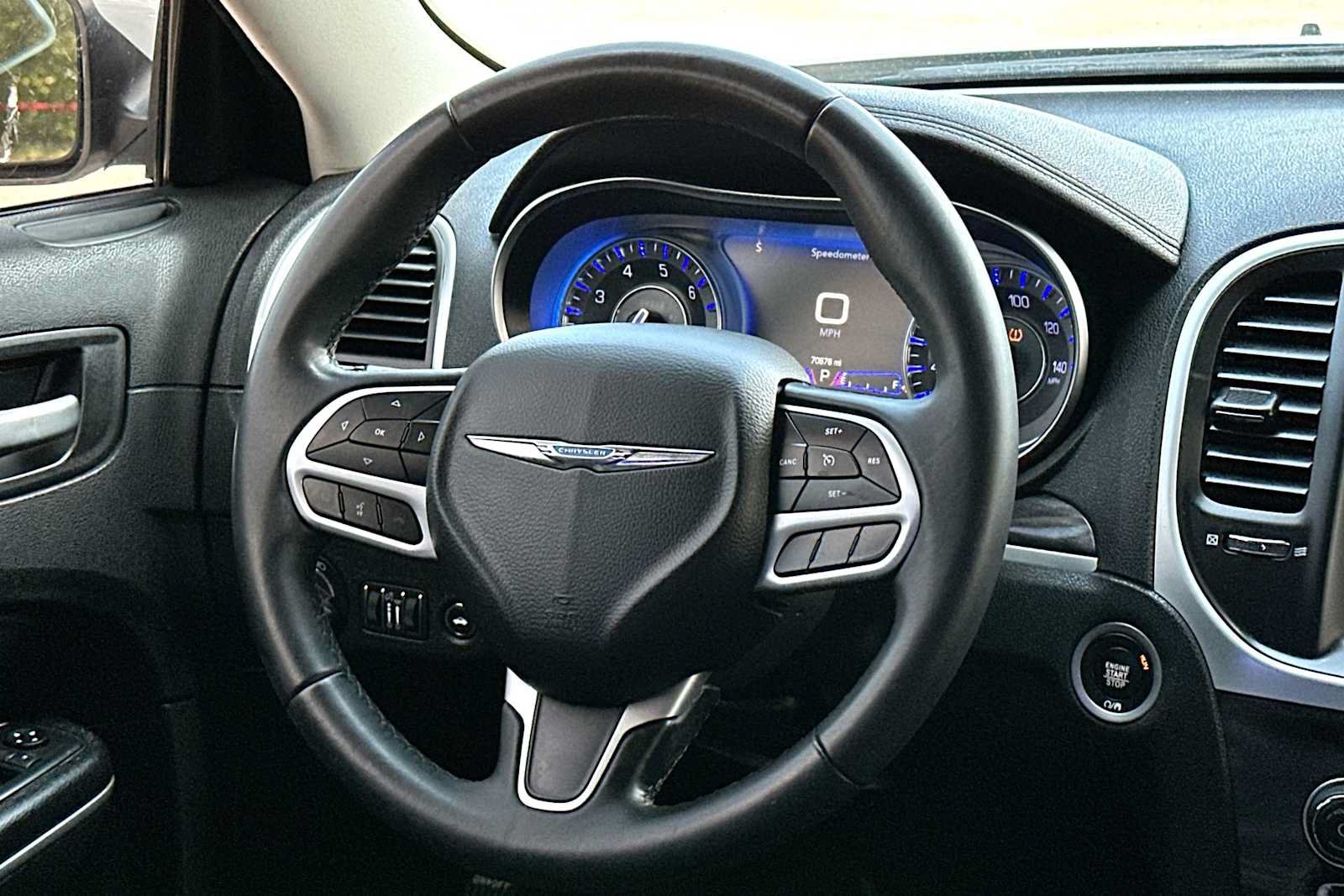 Used 2019 Chrysler 300 Touring L w/ Quick Order Package 22F AWD/4WD image 27
