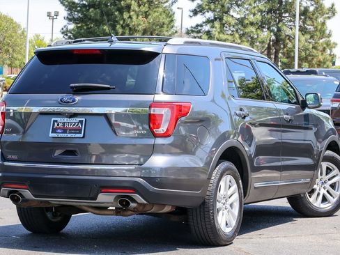 Used 2018 Ford Explorer XLT w/ Equipment Group 202A AWD/4WD image 8