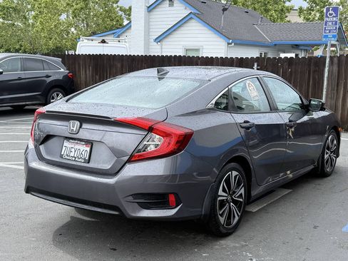 Used 2016 Honda Civic EX-T image 5