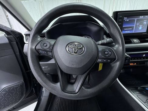 Used 2022 Toyota RAV4 LE AWD/4WD image 24