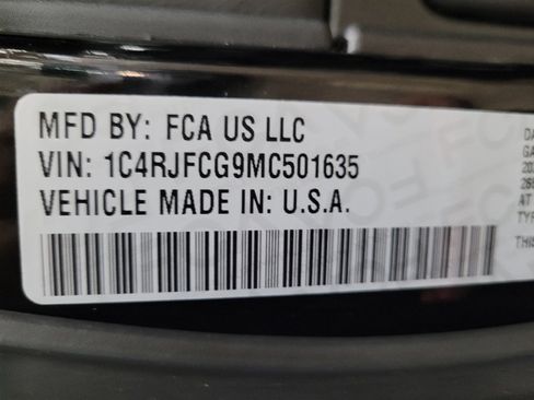 Used 2021 Jeep Grand Cherokee Overland AWD/4WD image 33