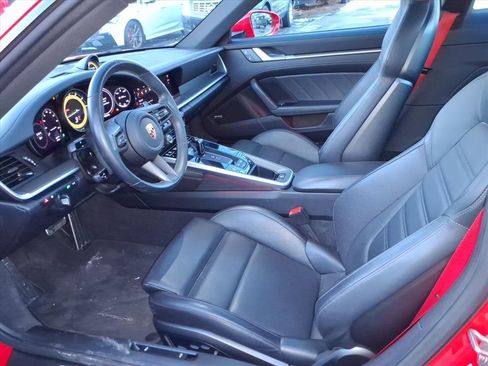 Used 2024 Porsche 911 Carrera 4S image 10