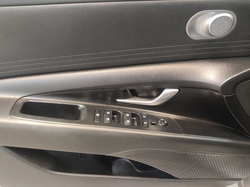 Used 2021 Hyundai Elantra SEL FWD image 27