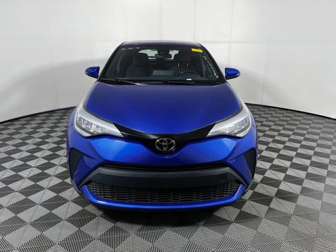 Used 2021 Toyota C-HR XLE FWD image 2