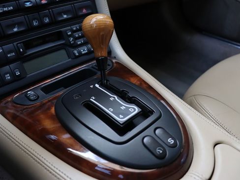 Used 2002 Jaguar XK8 Convertible image 23