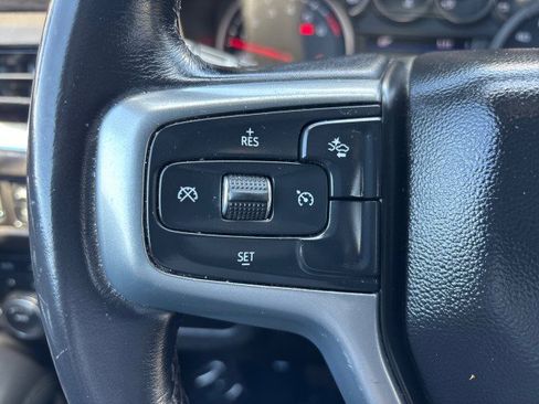 Used 2022 Chevrolet Suburban LS image 15