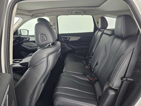 Certified 2024 Acura MDX SH-AWD w/ Technology Package image 18