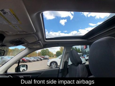 Used 2023 Subaru Forester Premium image 22