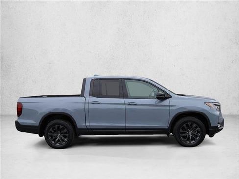 Used 2023 Honda Ridgeline Sport image 4