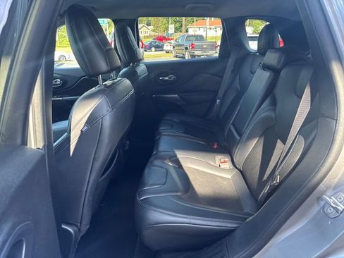 Used 2020 Jeep Cherokee Latitude Plus w/ Cold Weather Group image 26