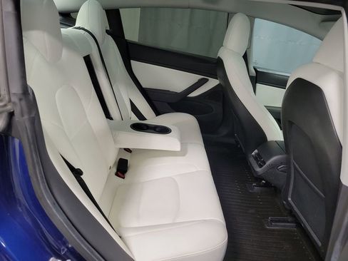 Used 2021 Tesla Model 3 Long Range AWD/4WD image 28