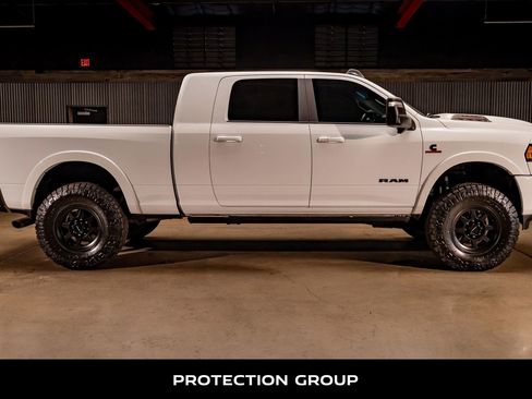 Used 2023 RAM 3500 Limited image 11