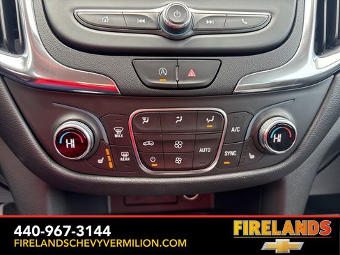 Used 2023 Chevrolet Equinox LT image 4