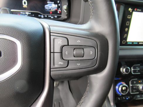 Used 2024 GMC Yukon XL Denali Ultimate image 18