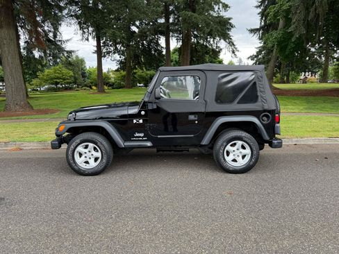 Used 2004 Jeep Wrangler X w/ Wheel Plus Group AWD/4WD image 2