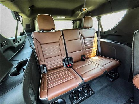Used 2024 GMC Yukon XL Denali Ultimate AWD/4WD image 23