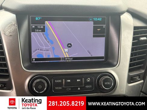 Used 2018 Chevrolet Suburban LT RWD image 15