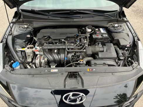 Used 2023 Hyundai Elantra SEL w/ Convenience Package FWD image 26
