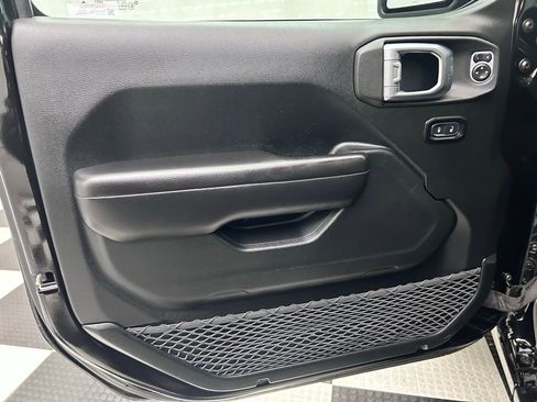 Used 2019 Jeep Wrangler Unlimited Sport S image 10