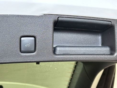 New 2026 Ford Escape Platinum w/ Class II Trailer Tow Package image 15