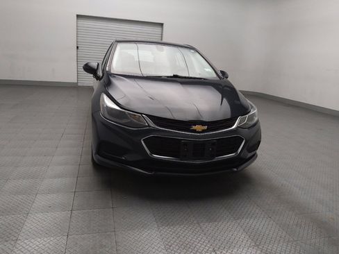 Used 2018 Chevrolet Cruze LT image 14