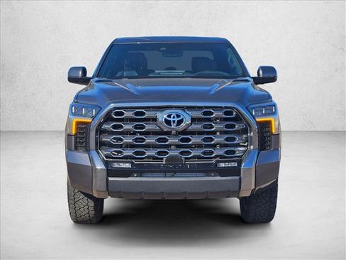 Used 2024 Toyota Tundra Platinum AWD/4WD image 2
