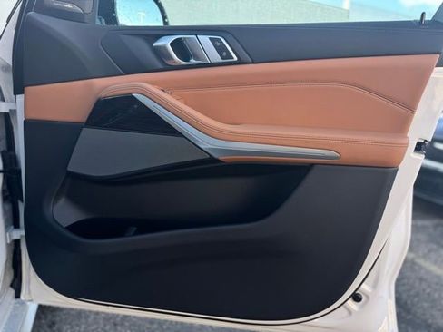 New 2026 BMW X5 xDrive40i w/ M Sport Package image 17