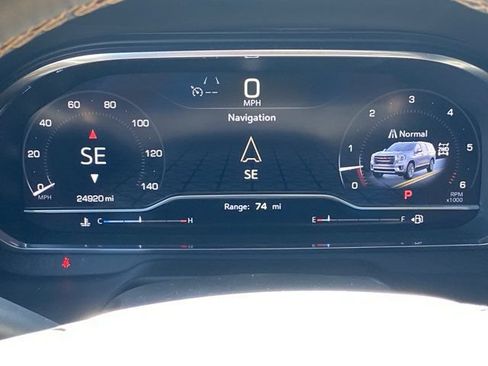 Used 2024 GMC Yukon AT4 w/ Technology Package AWD/4WD image 28