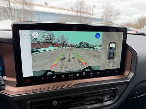 Certified 2025 Ford Bronco Sport Outer Banks w/ Outer Banks Tech Package+ AWD/4WD image 9