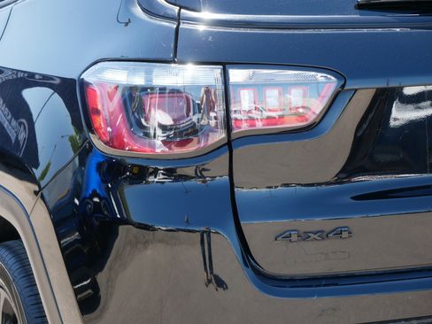 Used 2022 Jeep Compass Latitude w/ Convenience Group AWD/4WD image 17