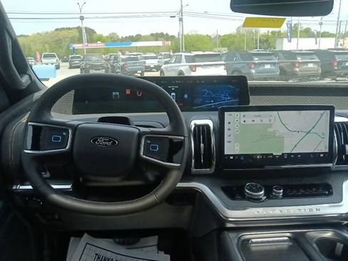 New 2026 Ford Expedition Tremor image 28