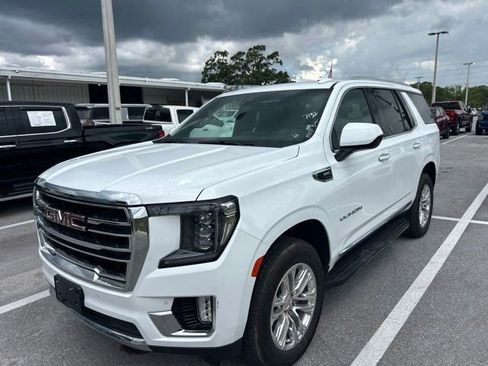 Certified 2024 GMC Yukon SLT AWD/4WD image 2